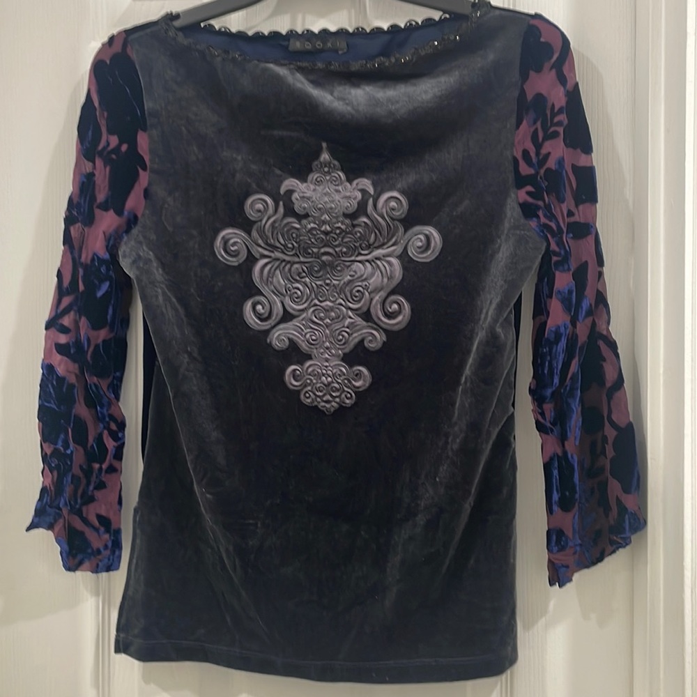 Silk velvet long sleeve blouse with design on chest size Large by Sooki